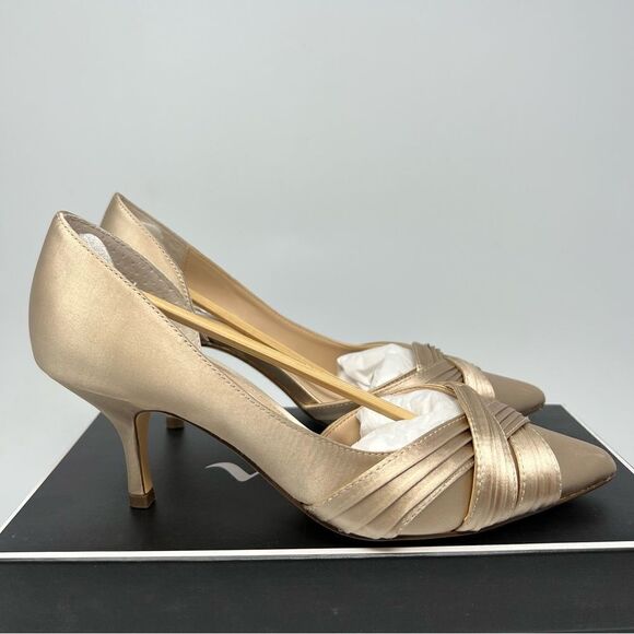 Nina Blakely Satin Pumps - Picture 1 of 8